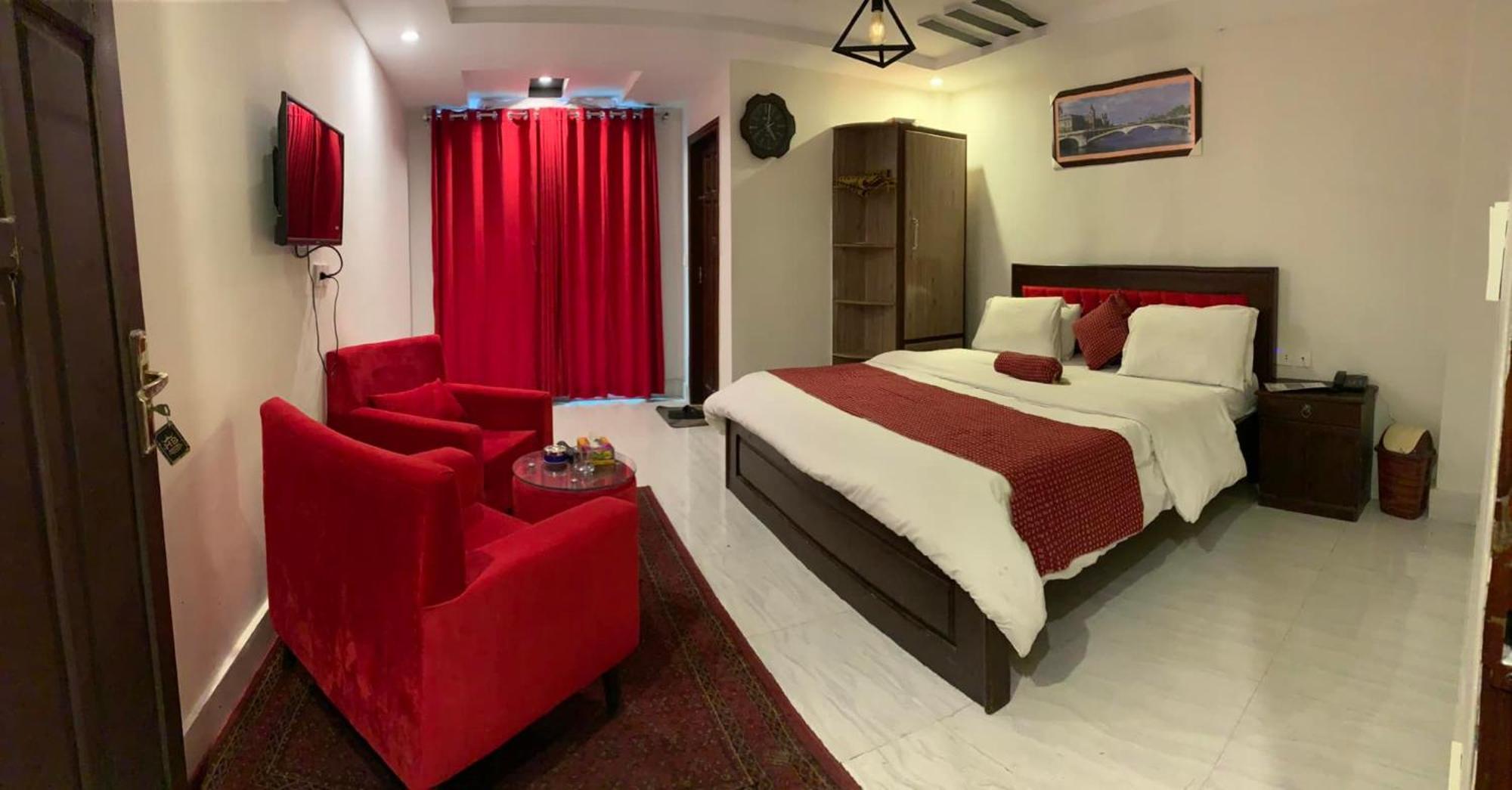 Hotel Birmingham Palace Kalam By Khan Familia Ngoại thất bức ảnh