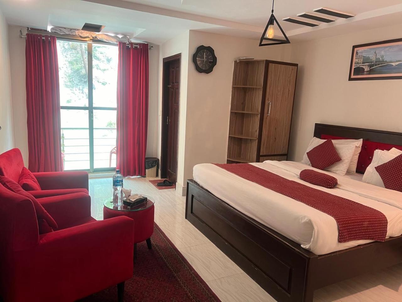 Hotel Birmingham Palace Kalam By Khan Familia Ngoại thất bức ảnh