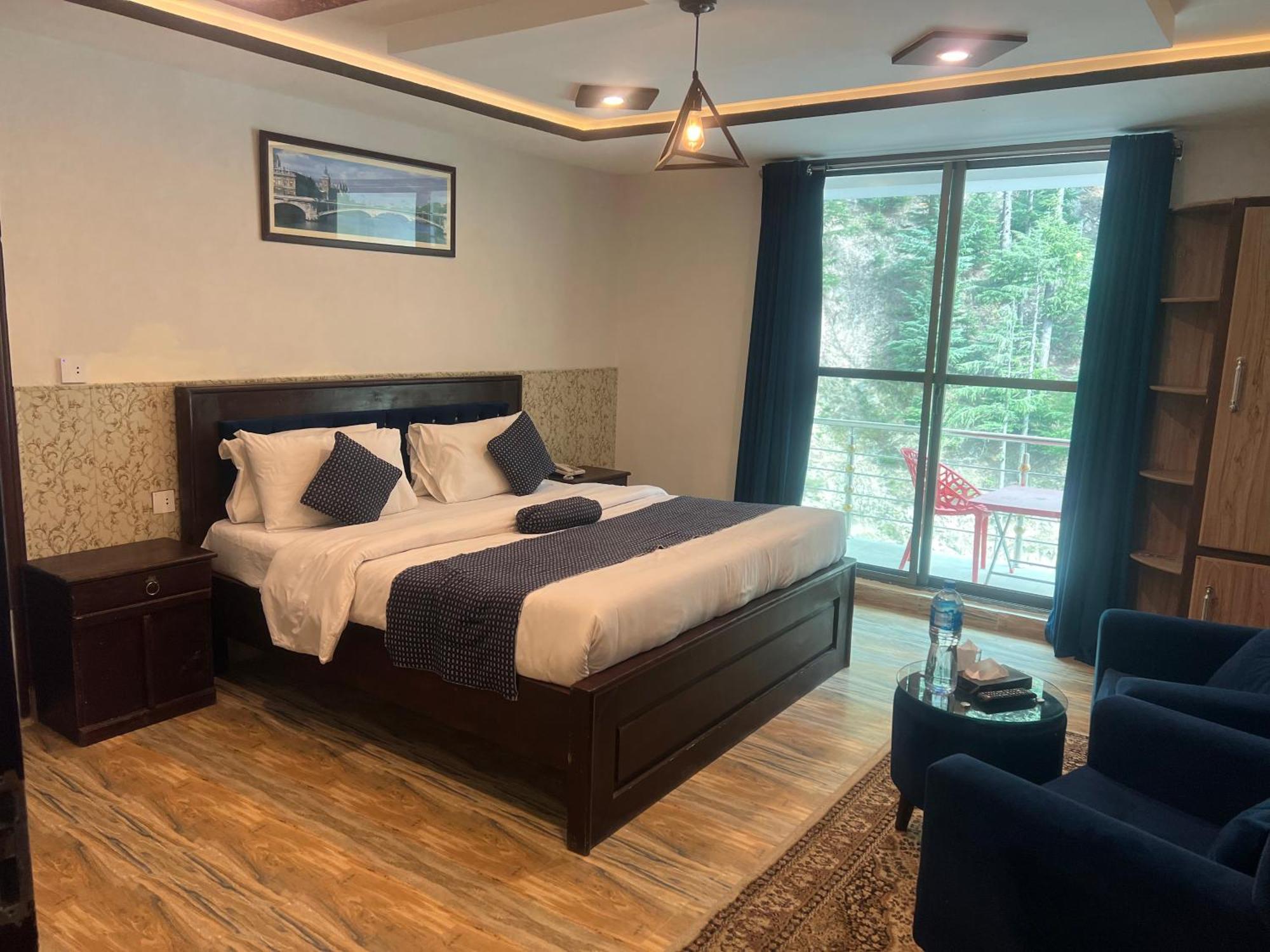 Hotel Birmingham Palace Kalam By Khan Familia Ngoại thất bức ảnh