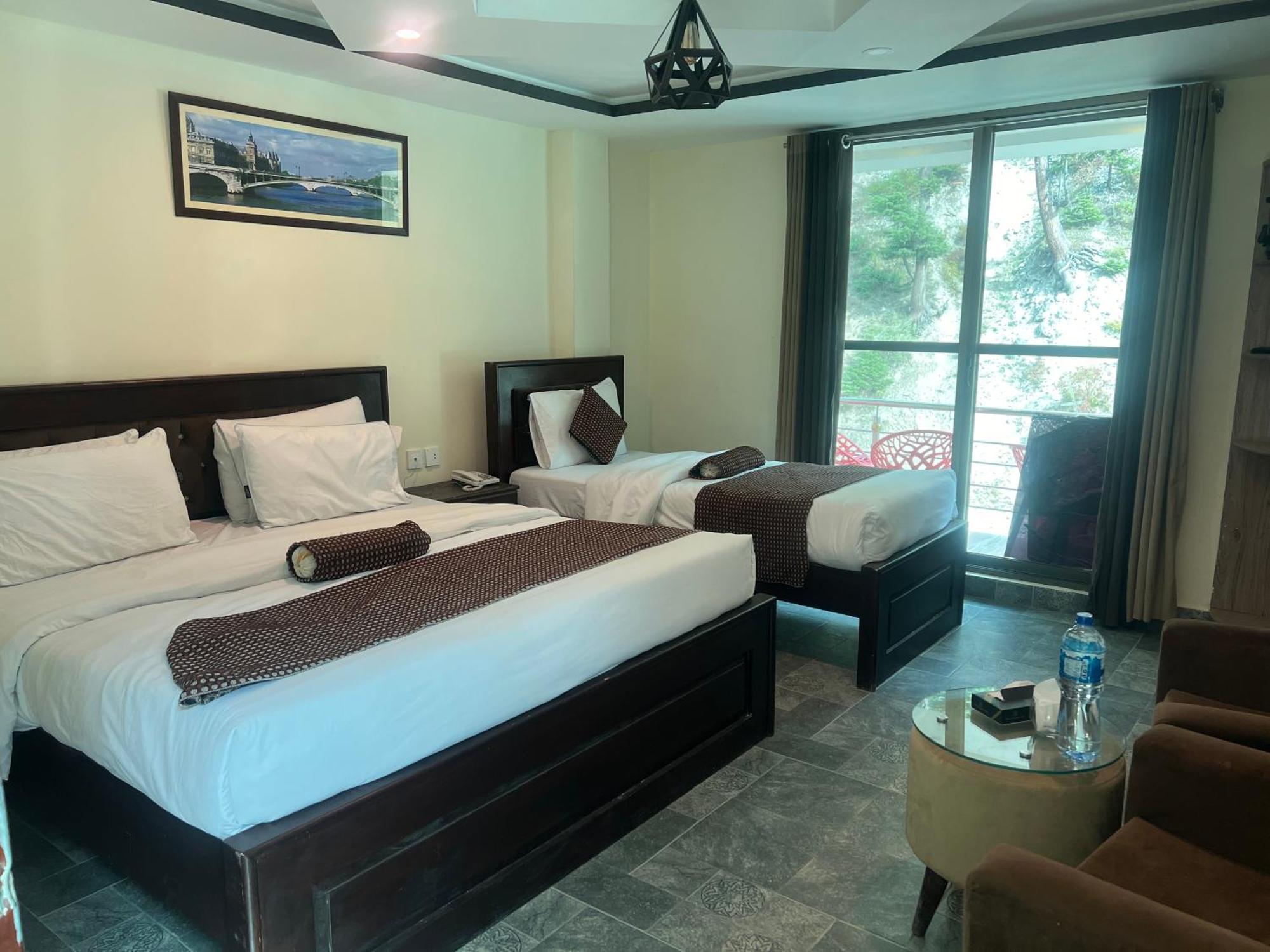 Hotel Birmingham Palace Kalam By Khan Familia Ngoại thất bức ảnh