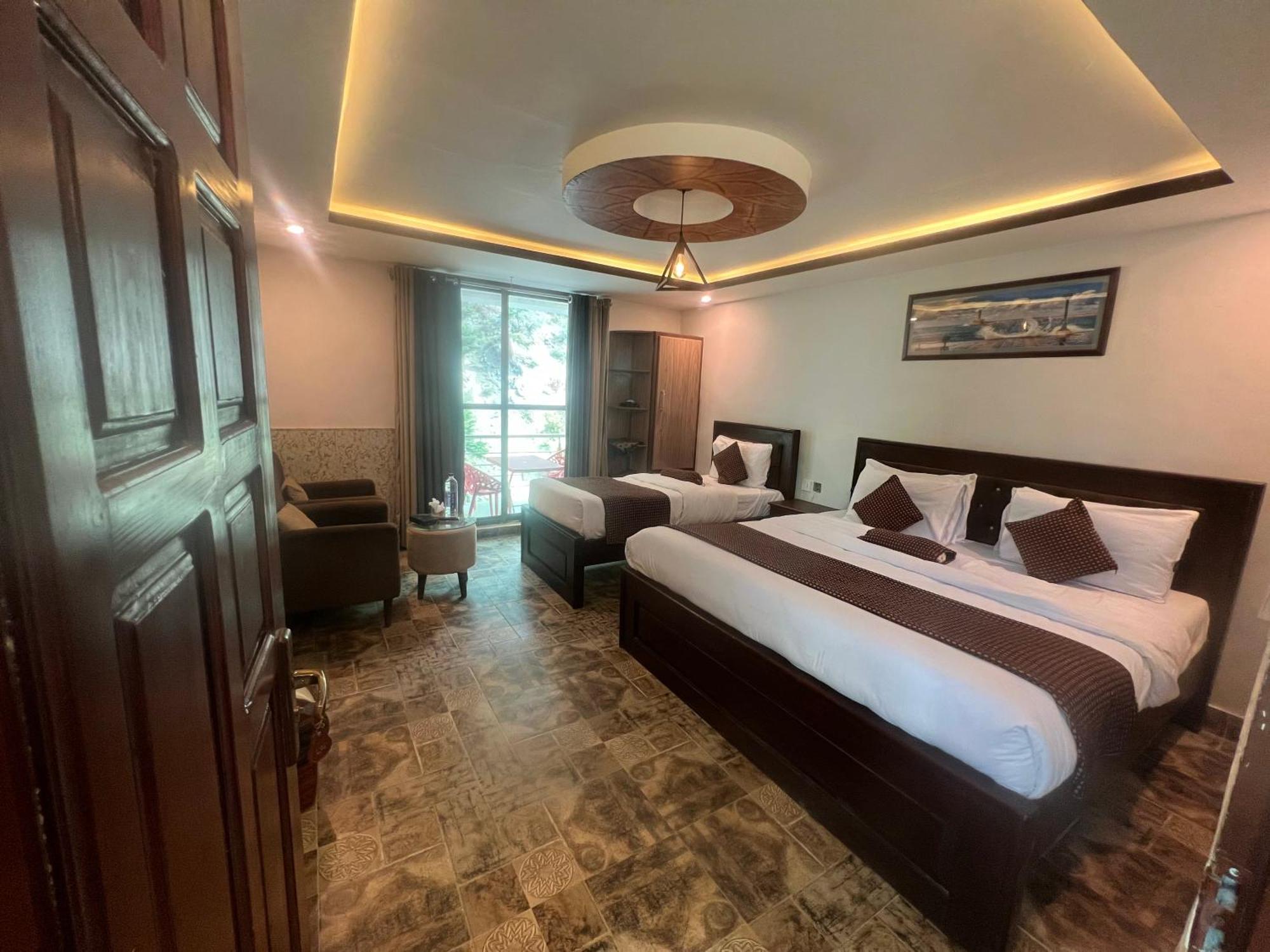Hotel Birmingham Palace Kalam By Khan Familia Ngoại thất bức ảnh